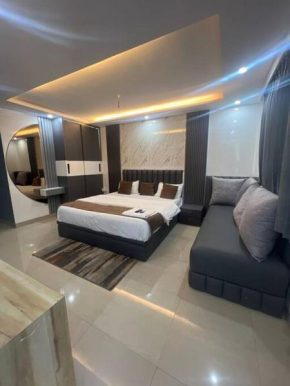 The velvet studios 202